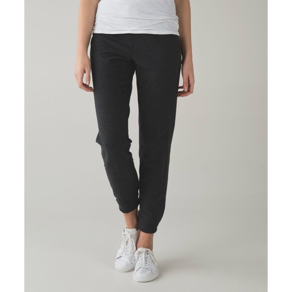 Lululemon Kick It Sweatpant Heathered Black grey